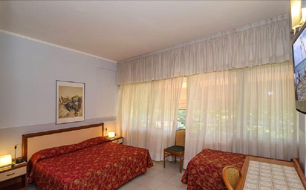 Hotel Le Ginestre Lido di Camaiore Luaran gambar