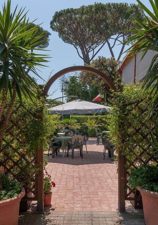 Hotel Le Ginestre Lido di Camaiore Luaran gambar