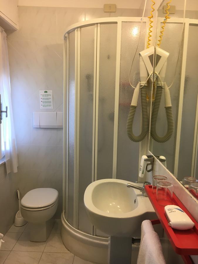 Hotel Le Ginestre Lido di Camaiore Luaran gambar