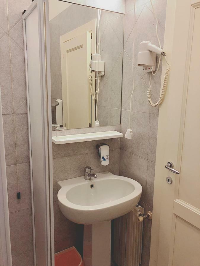 Hotel Le Ginestre Lido di Camaiore Luaran gambar